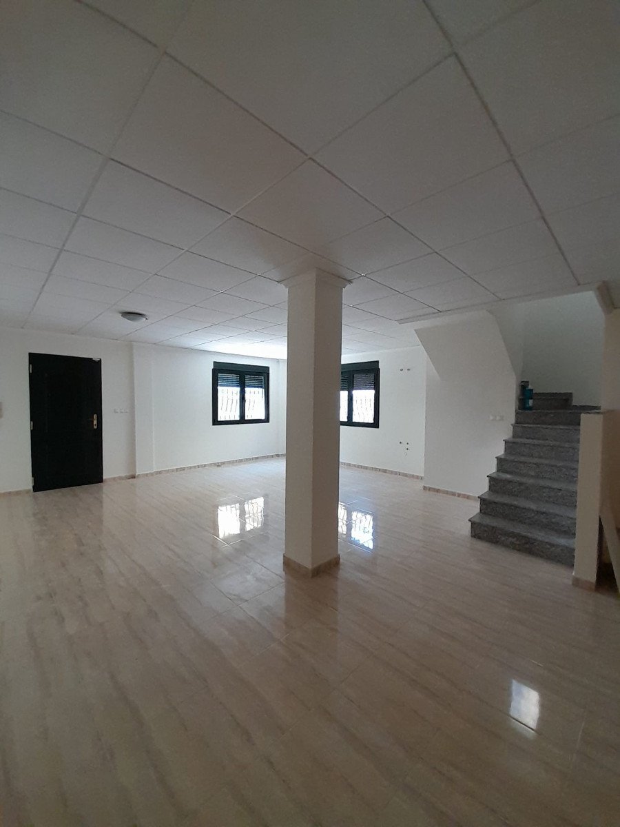 5 Bed 3 Bath Villa in Ciudad Quesada - Caza De Casa