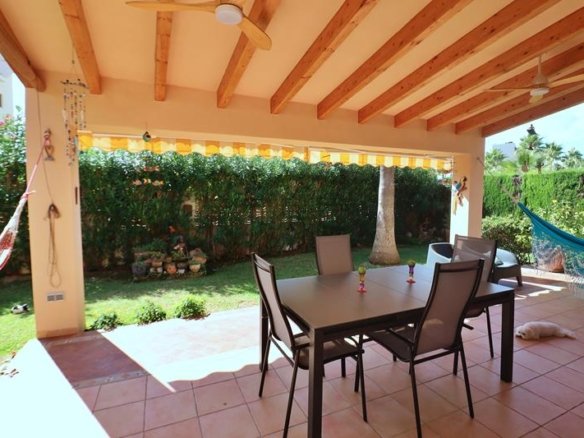 3 Bedroom 2 Bathroom Villa in Oliva - Caza De Casa