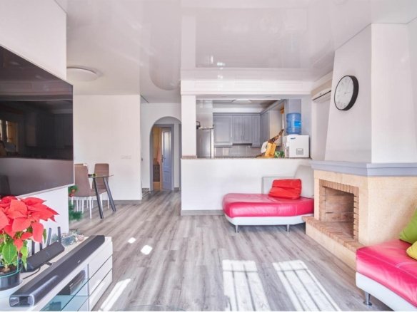 3 Bedroom 2 Bathroom Villa in Los Montesinos - Caza De Casa