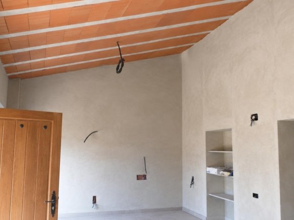 2 Bathroom Country House in Las Encebras - Caza De Casa