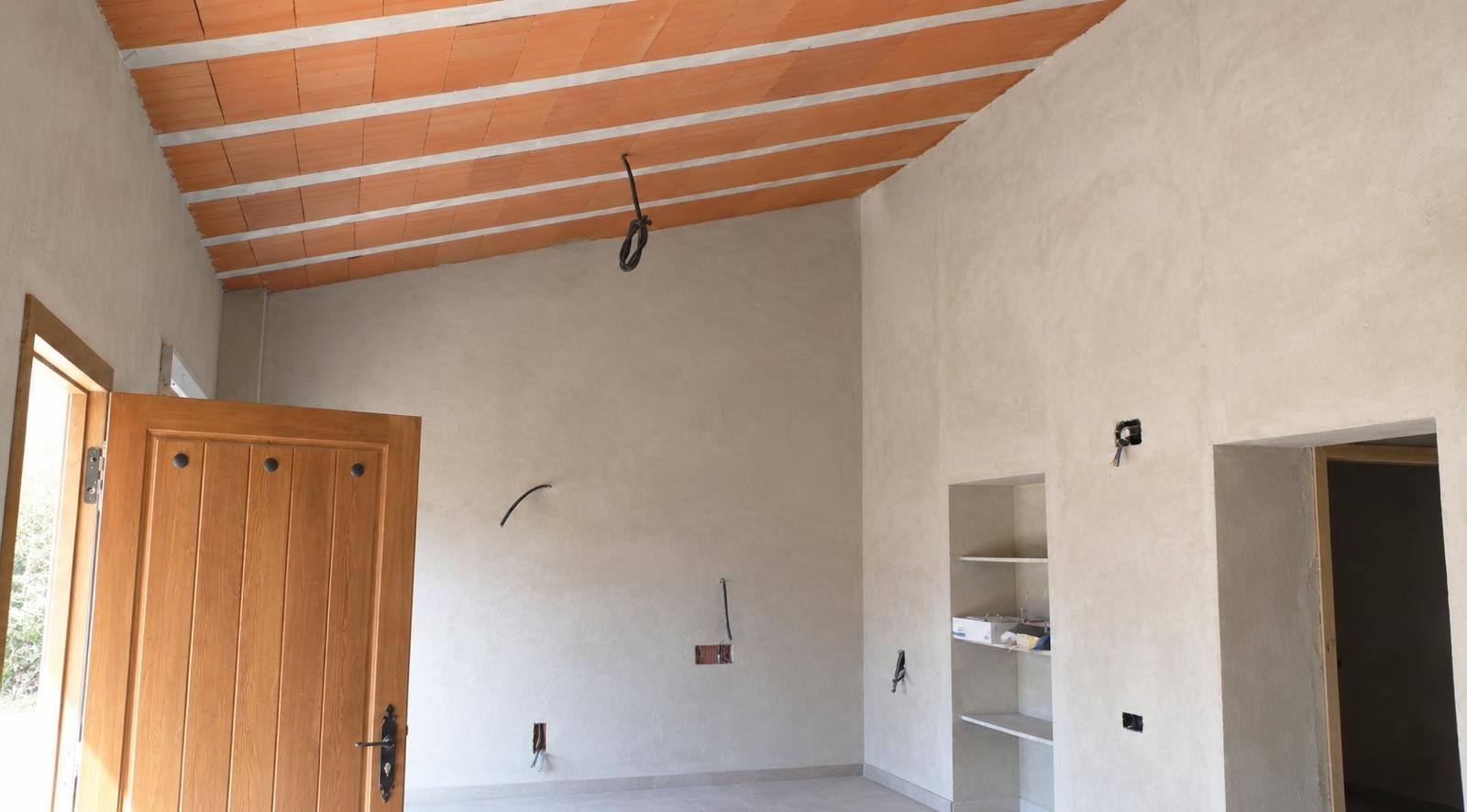 2 Bathroom Country House in Las Encebras - Caza De Casa
