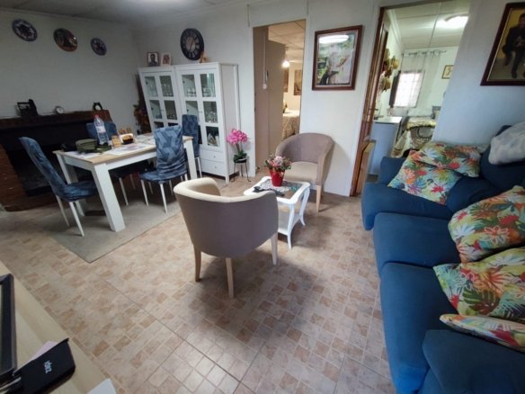 3 Bedroom 1 Bathroom Country House in Yecla - Caza De Casa
