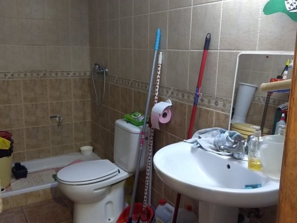 3 Bedroom 2 Bathroom Town House in Pinoso - Caza De Casa