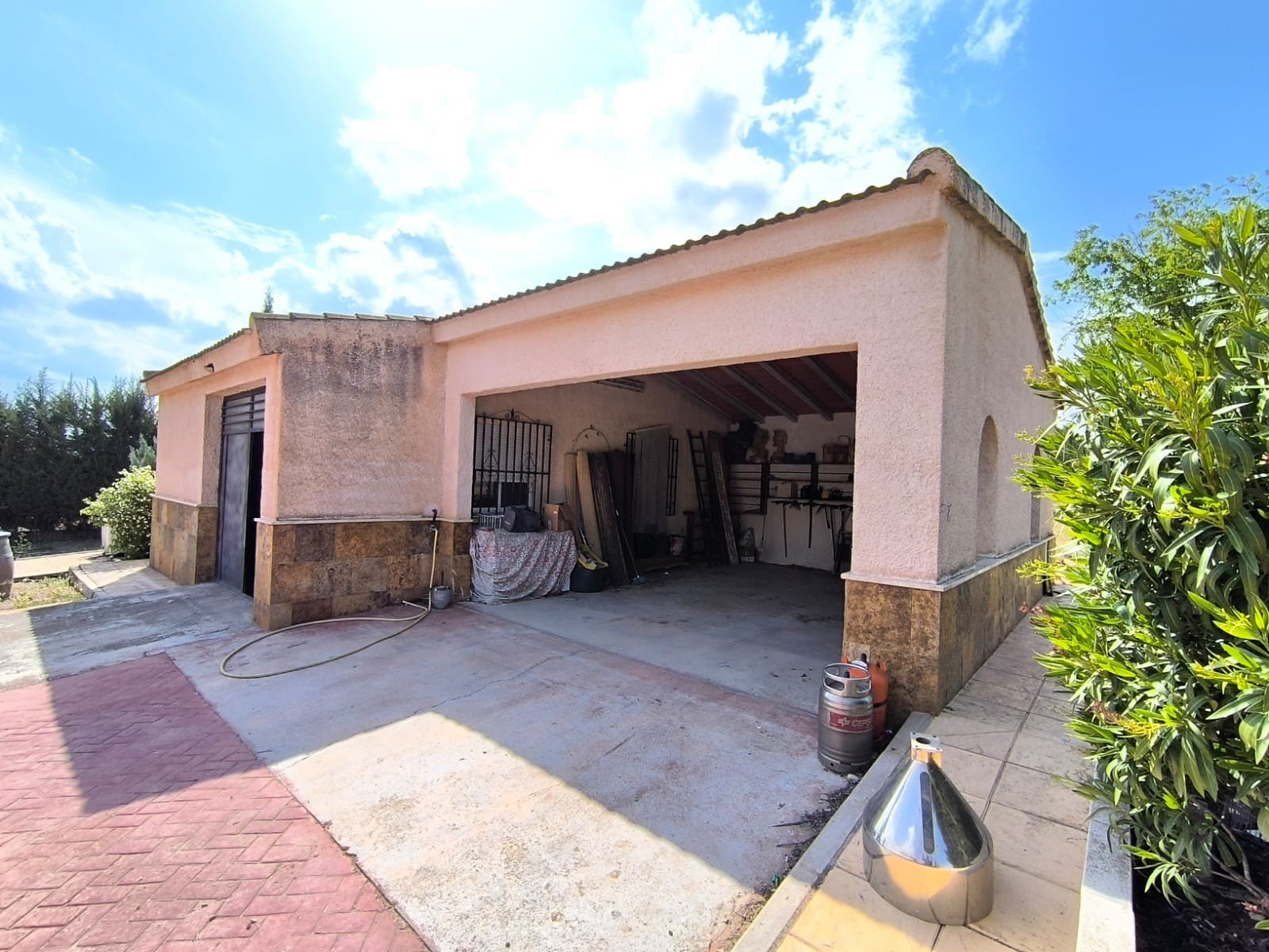 5 Bedroom 2 Bathroom Villa in Yecla - Caza De Casa