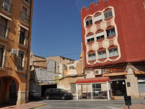 215 m² Land in Monóvar/Monóver - Caza De Casa