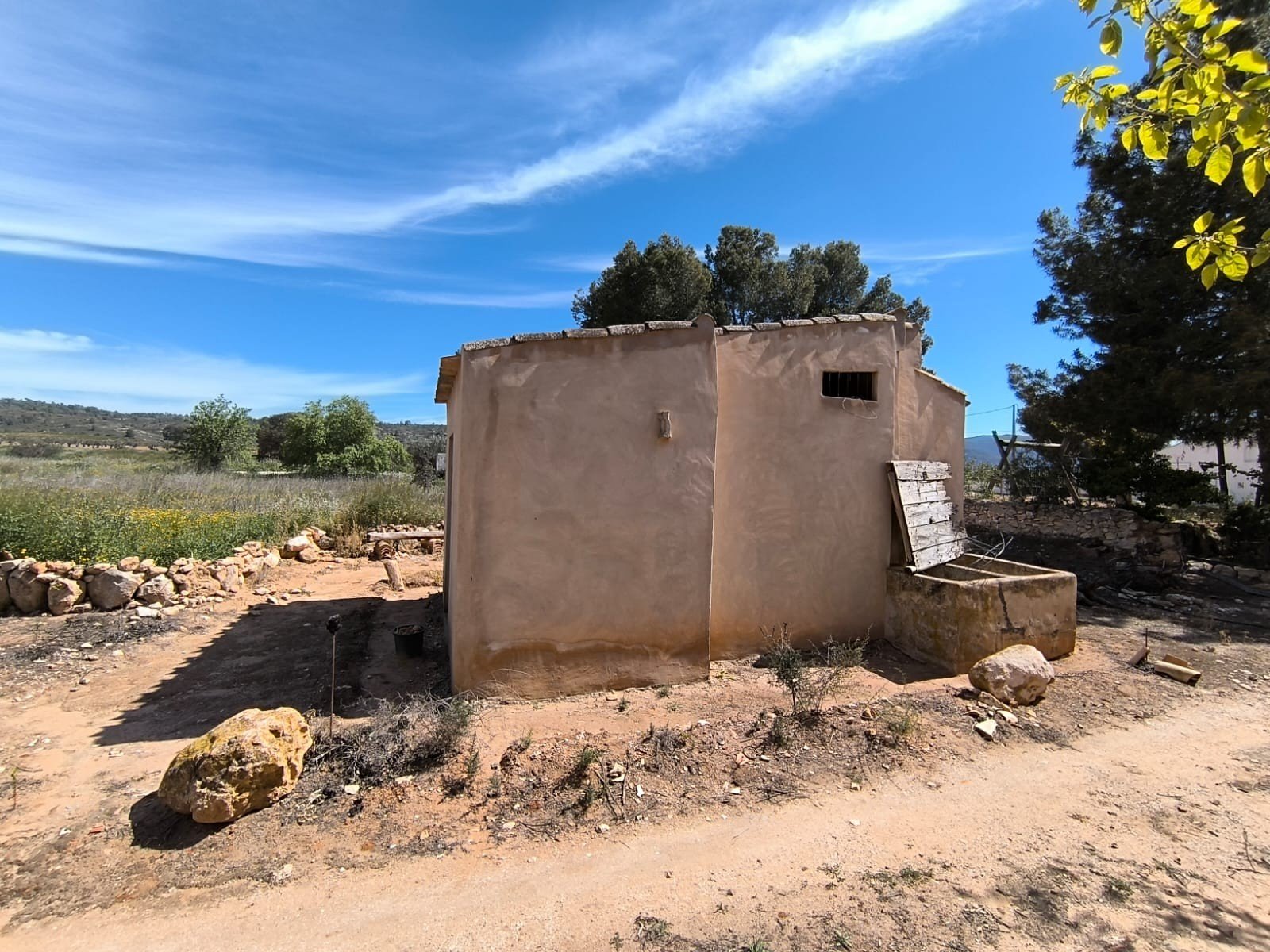 3 Bedroom 1 Bathroom Country House in Yecla - Caza De Casa