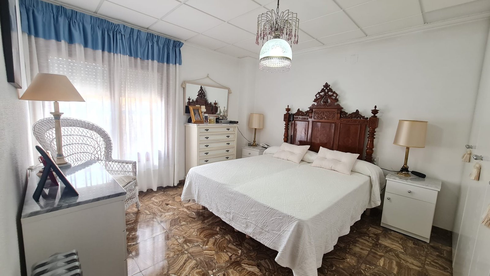 4 Bedroom 3 Bathroom Town House in Elda - Caza De Casa