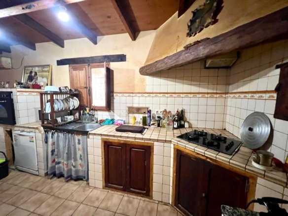 4 Bed 1 Bath Country House in Pinoso - Caza De Casa
