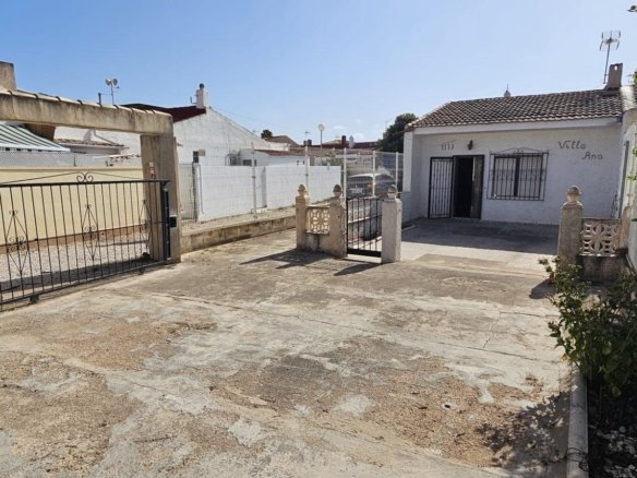 2 Bedroom 1 Bathroom Town House in Torrevieja - Caza De Casa