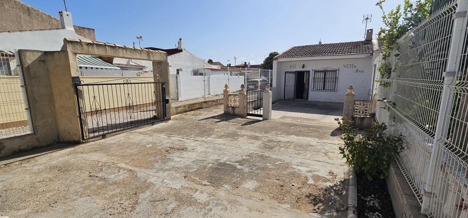 2 Bedroom 1 Bathroom Town House in Torrevieja - Caza De Casa