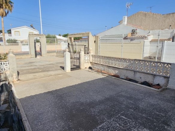 2 Bedroom 1 Bathroom Town House in Torrevieja - Caza De Casa