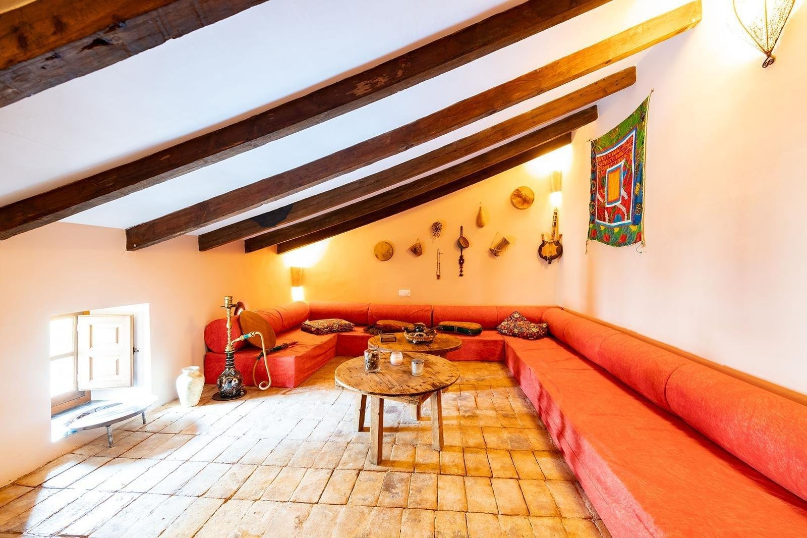 8 Bedroom 4 Bathroom Town House in Los Martinez Del Puerto - Caza De Casa