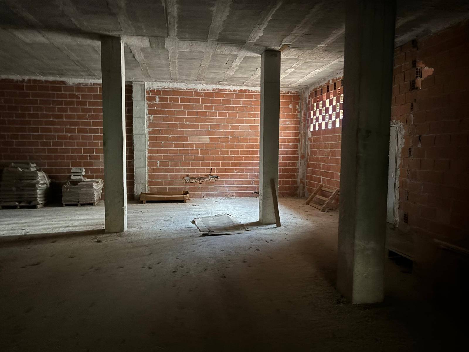 Commercial in Murcia - Caza De Casa