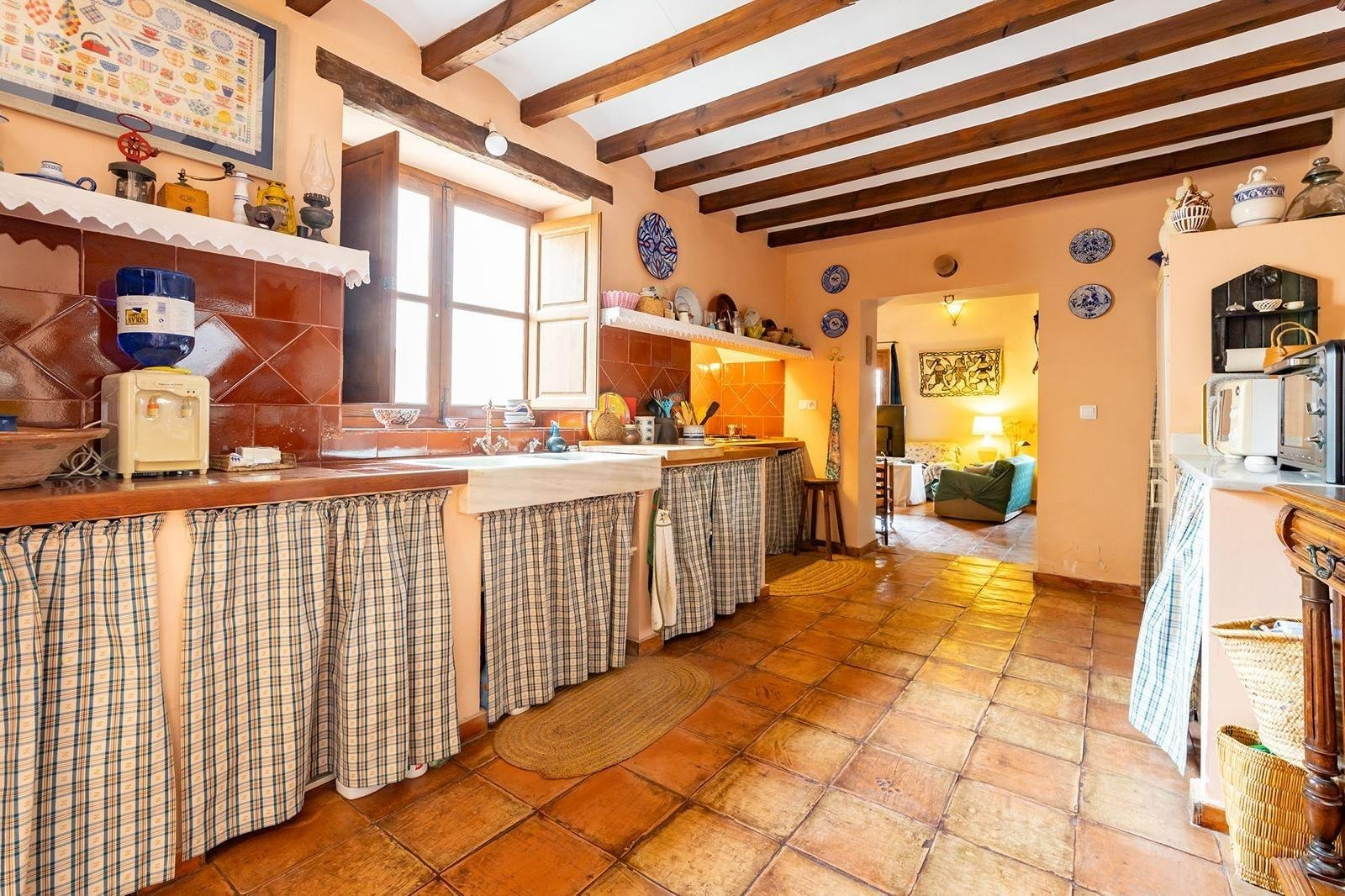 8 Bedroom 4 Bathroom Town House in Los Martinez Del Puerto - Caza De Casa