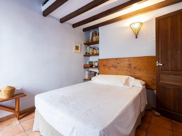 8 Bedroom 4 Bathroom Town House in Los Martinez Del Puerto - Caza De Casa