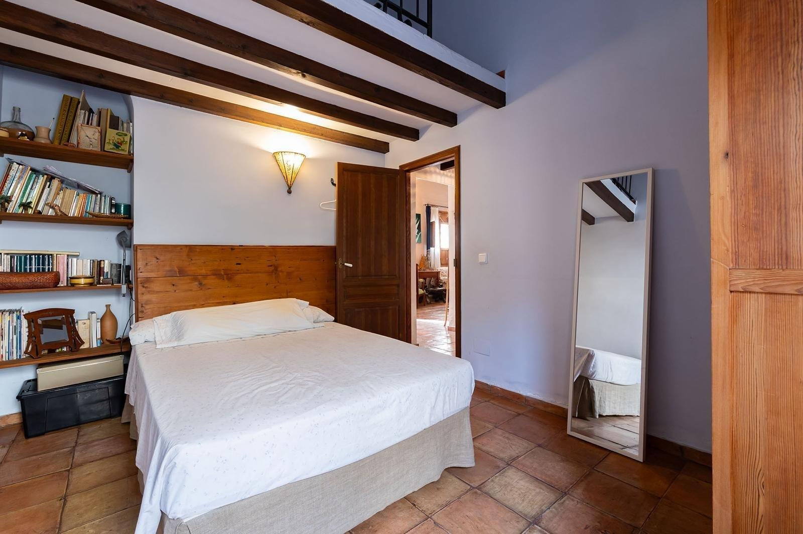 8 Bedroom 4 Bathroom Town House in Los Martinez Del Puerto - Caza De Casa