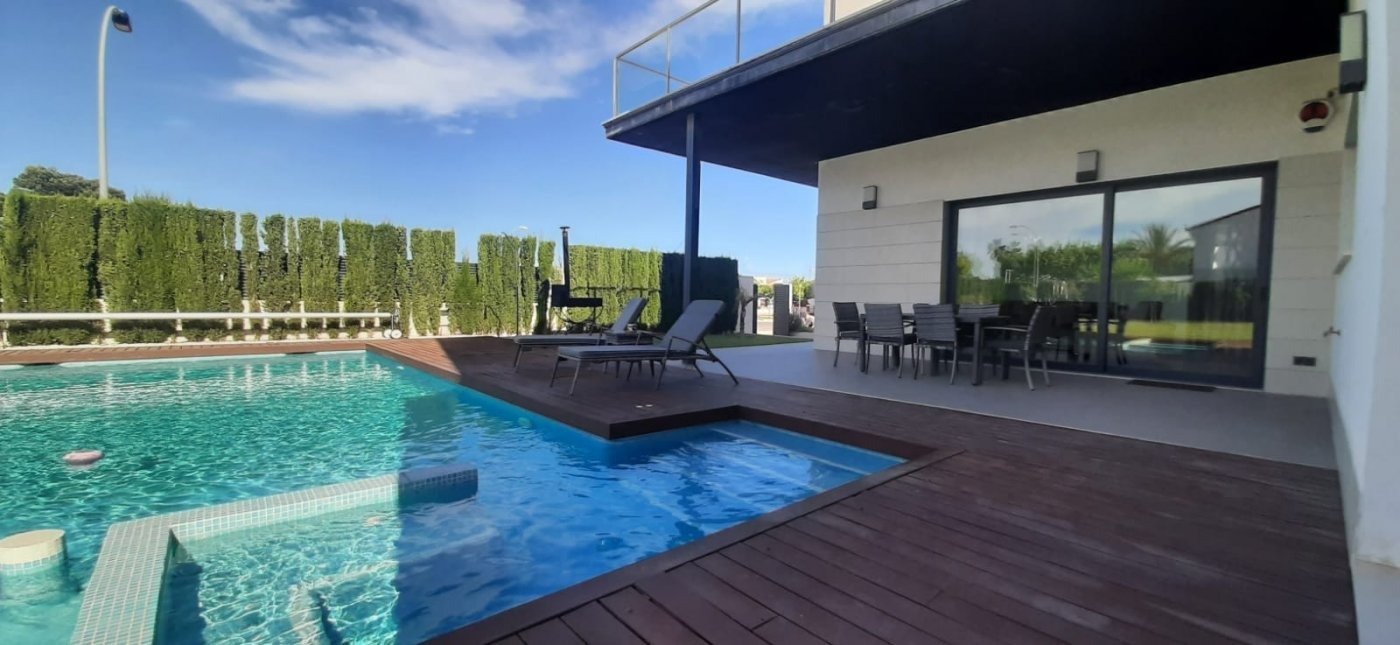 4 Bedroom 4 Bathroom Villa in San Javier - Caza De Casa