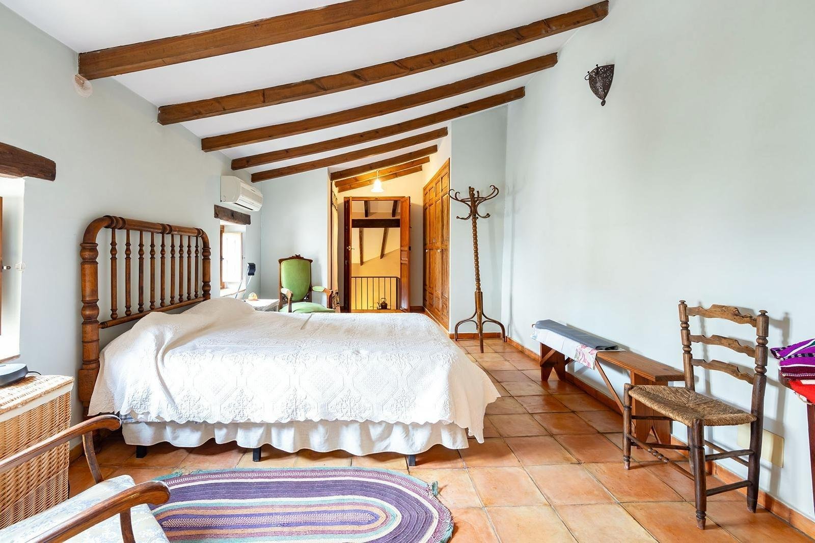8 Bedroom 4 Bathroom Town House in Los Martinez Del Puerto - Caza De Casa