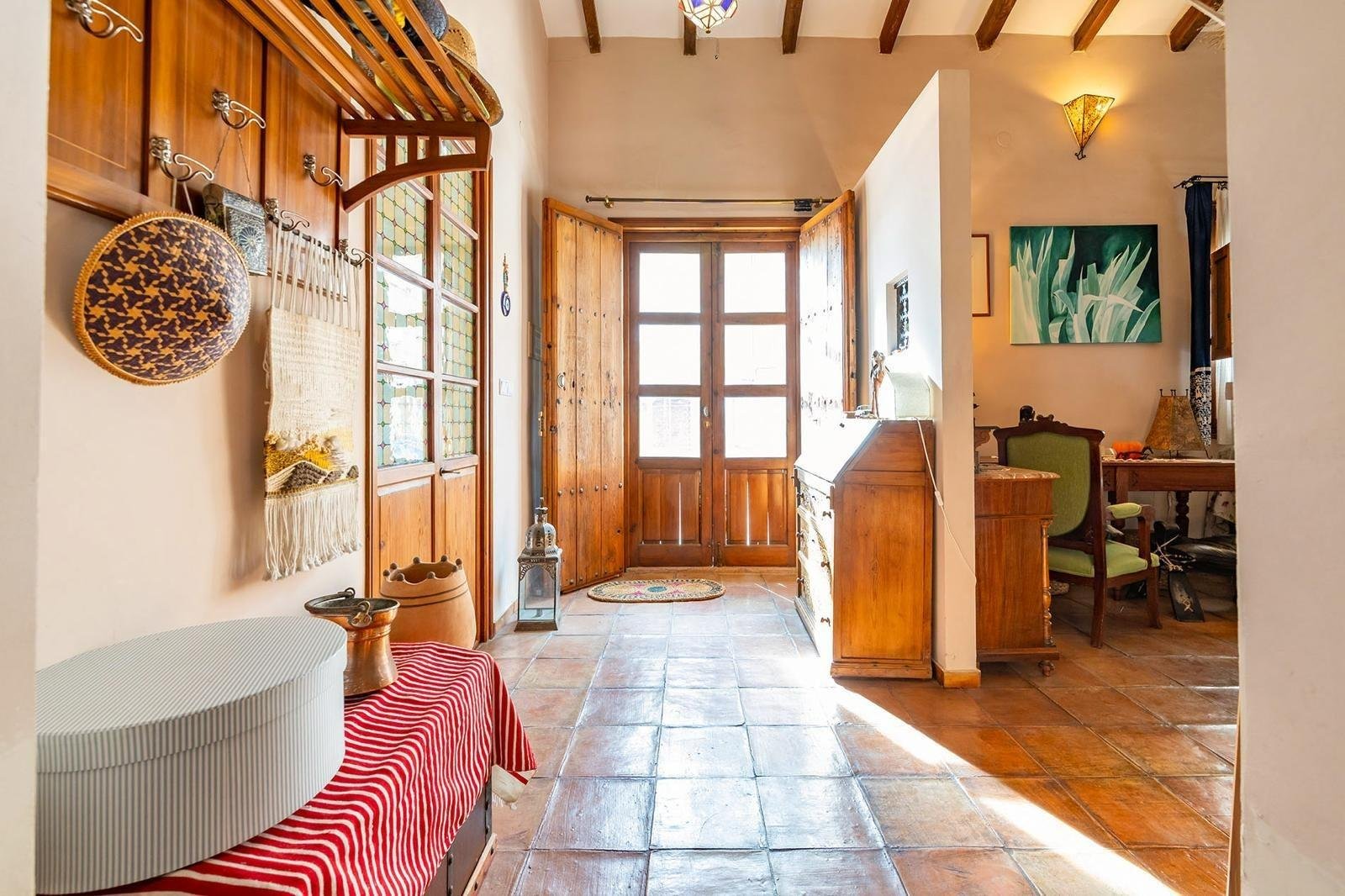 8 Bedroom 4 Bathroom Town House in Los Martinez Del Puerto - Caza De Casa