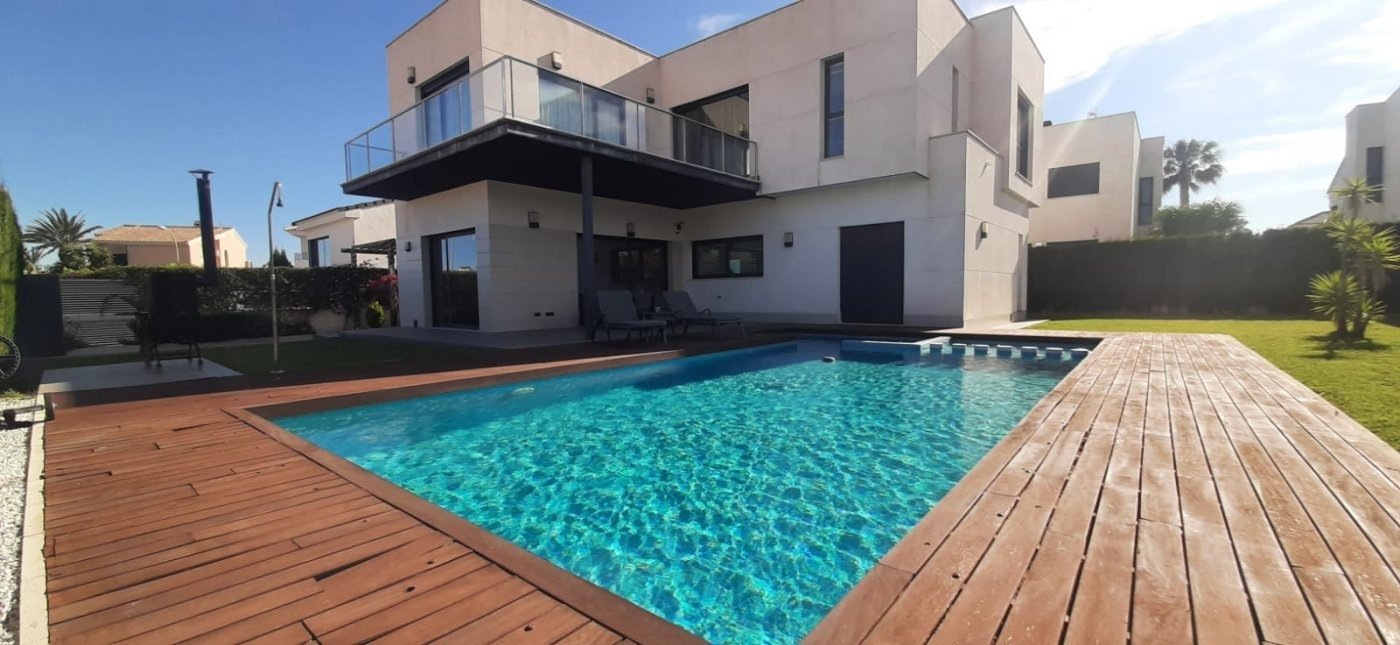 4 Bedroom 4 Bathroom Villa in San Javier - Caza De Casa