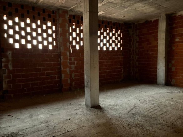Commercial in Murcia - Caza De Casa