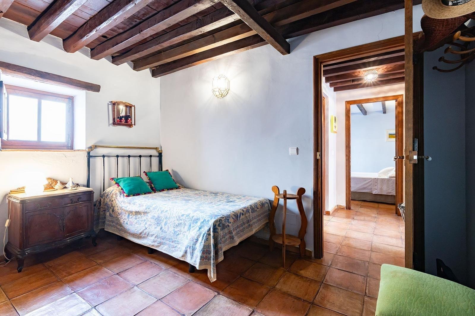 8 Bedroom 4 Bathroom Town House in Los Martinez Del Puerto - Caza De Casa