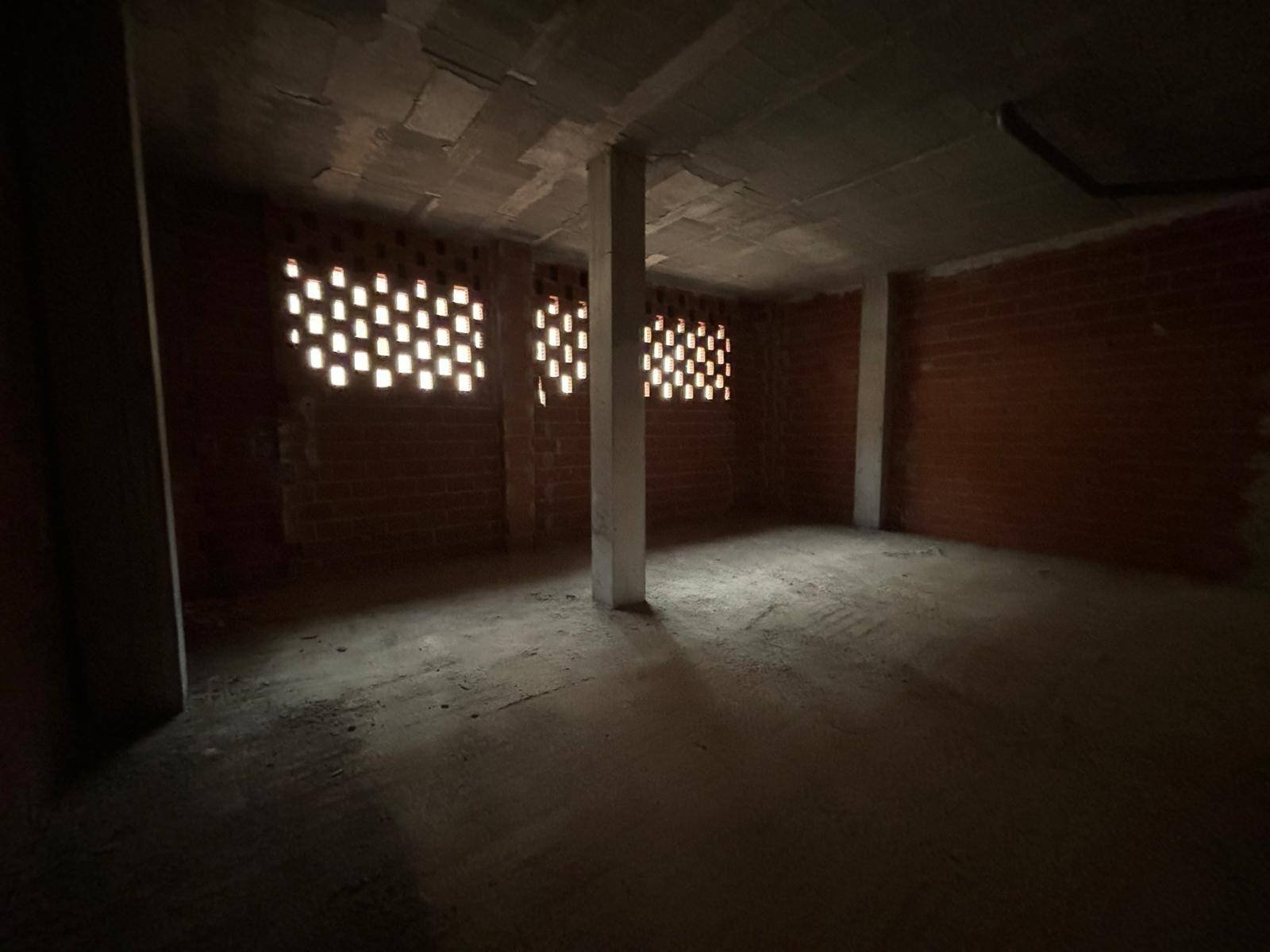 Commercial in Murcia - Caza De Casa