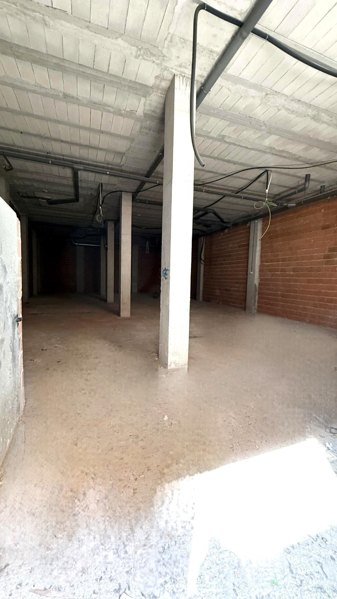Commercial in Torrevieja - Caza De Casa