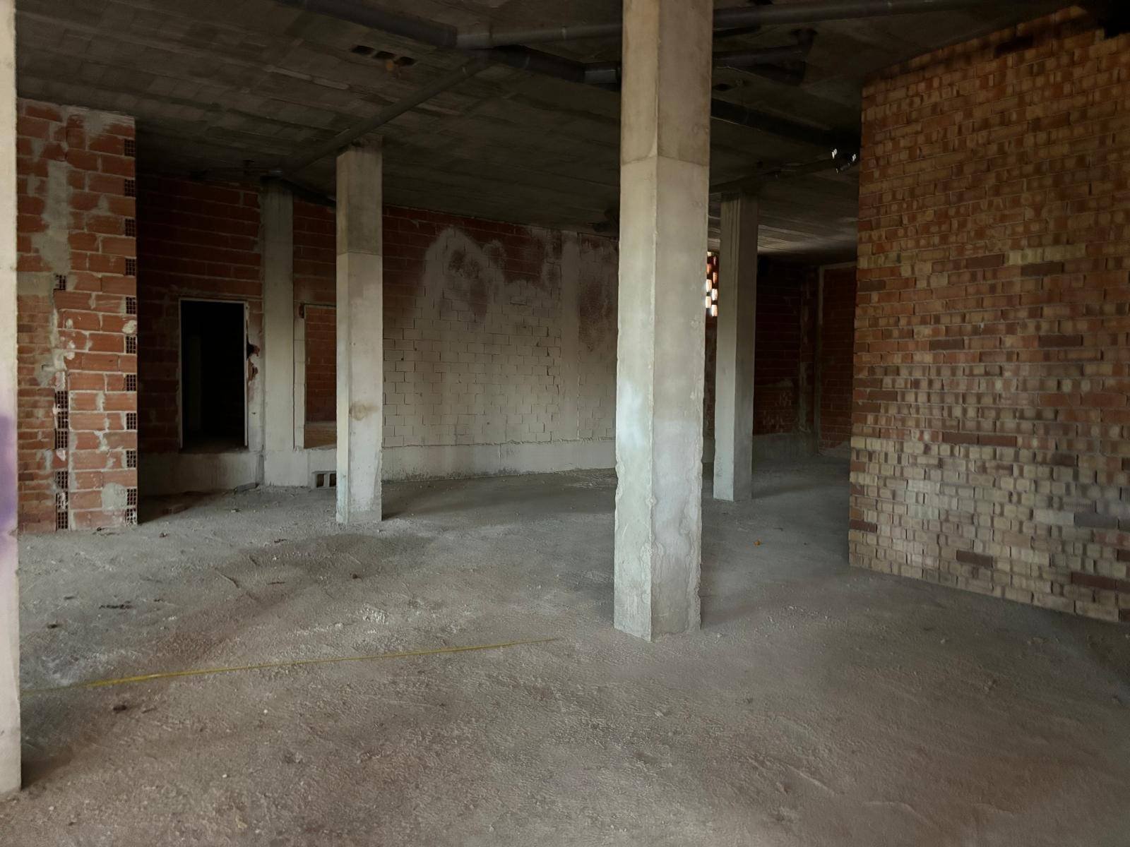 Commercial in Murcia - Caza De Casa