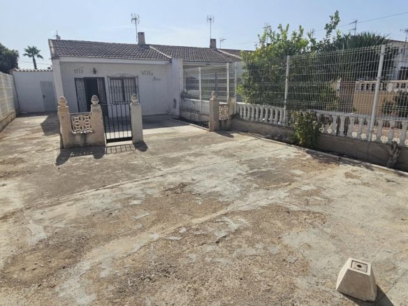 2 Bedroom 1 Bathroom Town House in Torrevieja - Caza De Casa