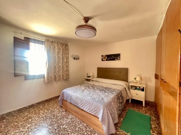 4 Bedroom 1 Bathroom Country House in Jumilla - Caza De Casa