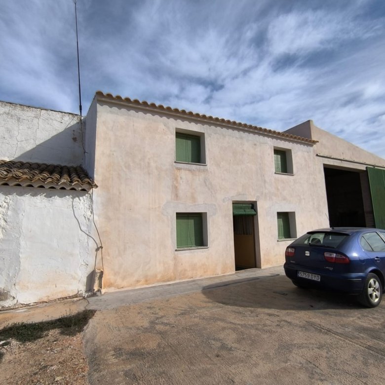 7 Bedroom 1 Bathroom Country House in Yecla - Caza De Casa