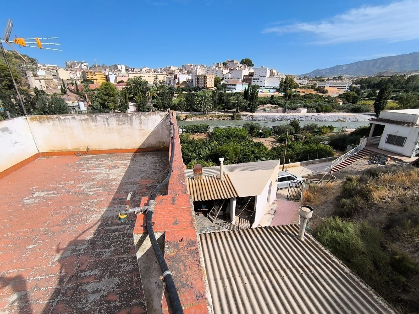 5 Bed 2 Bath Country House in Abaran - Caza De Casa