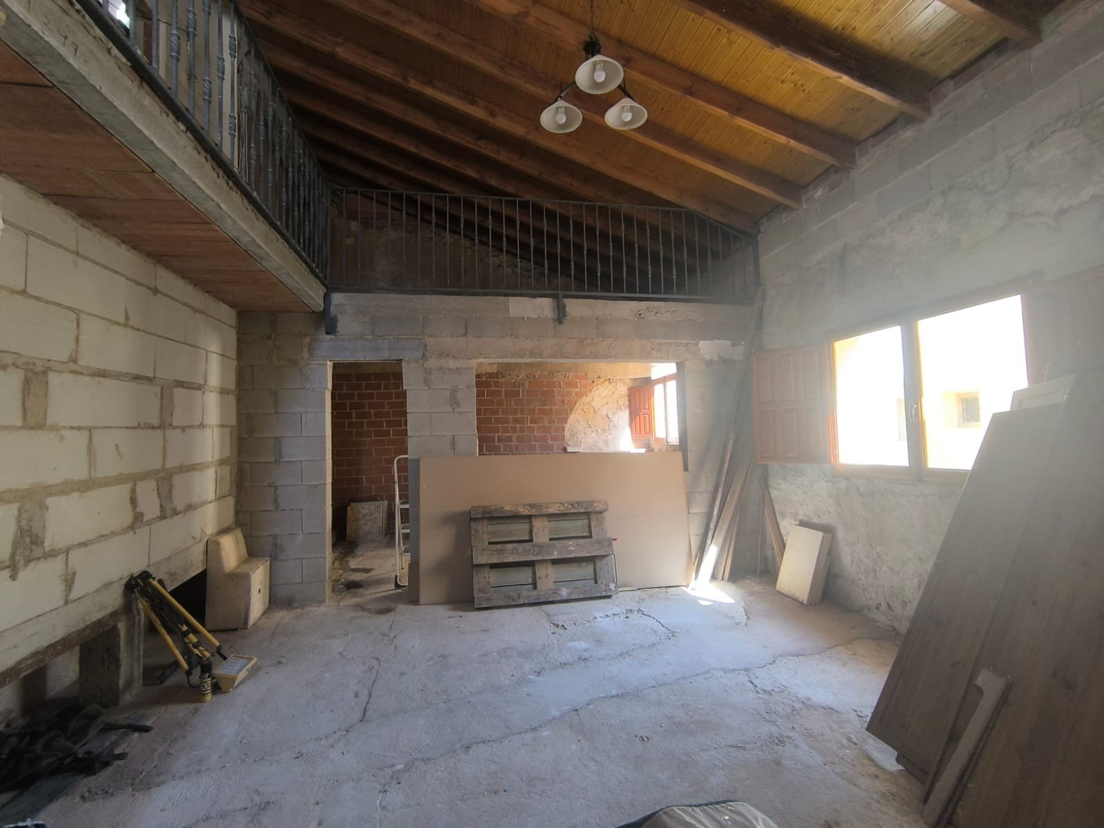 51726e655c08b250 4 Bedroom 2 Bathroom Villa in Chinorlet - Caza De Casa