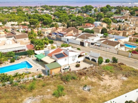 970 m² Land in Torrevieja - Caza De Casa