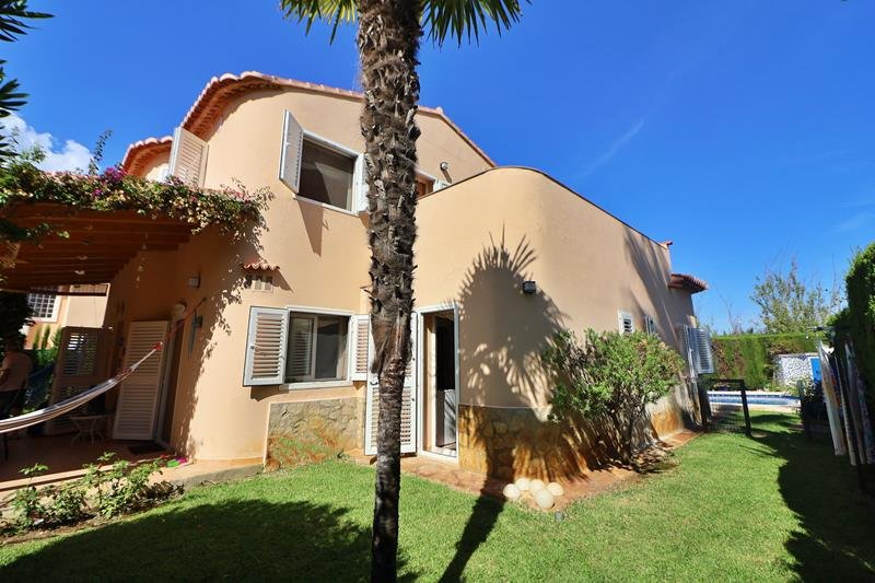 3 Bedroom 2 Bathroom Villa in Oliva - Caza De Casa