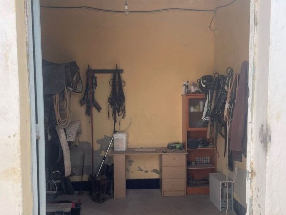 Commercial in Balsicas - Caza De Casa