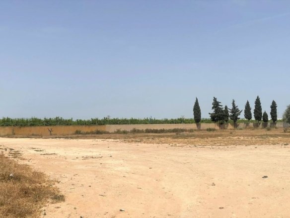 Commercial in Balsicas - Caza De Casa