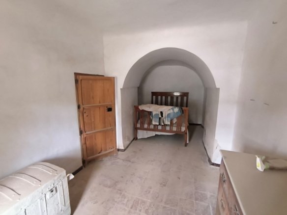 7 Bedroom 1 Bathroom Country House in Jumilla - Caza De Casa