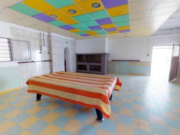 5 Bed 1 Bath Town House in Albatera - Caza De Casa