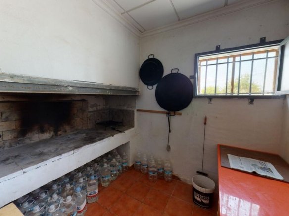 5 Bed 1 Bath Town House in Albatera - Caza De Casa