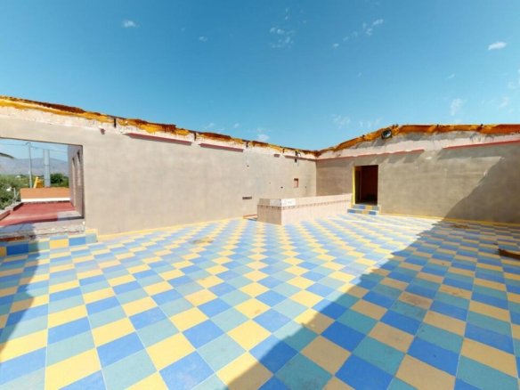 5 Bed 1 Bath Town House in Albatera - Caza De Casa