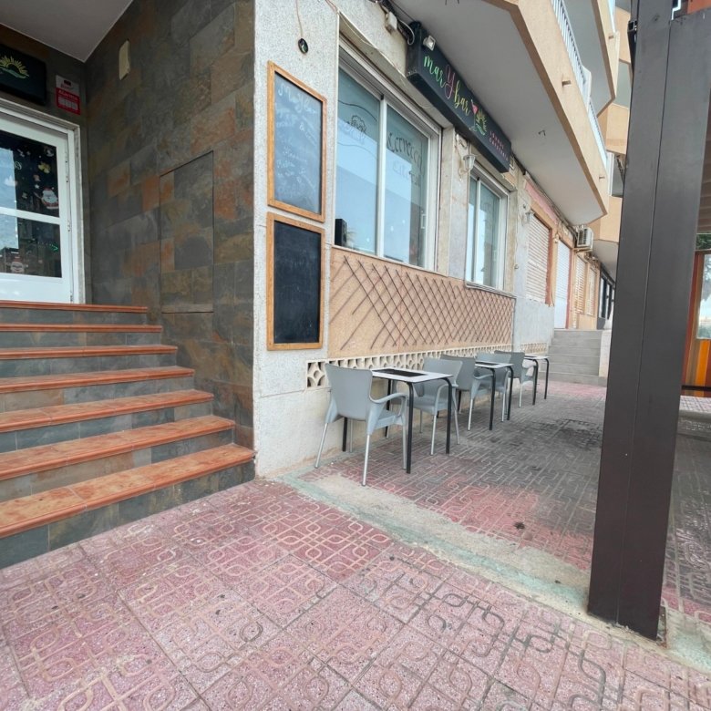 2 Bedroom 2 Bathroom Commercial in Torrevieja - Caza De Casa