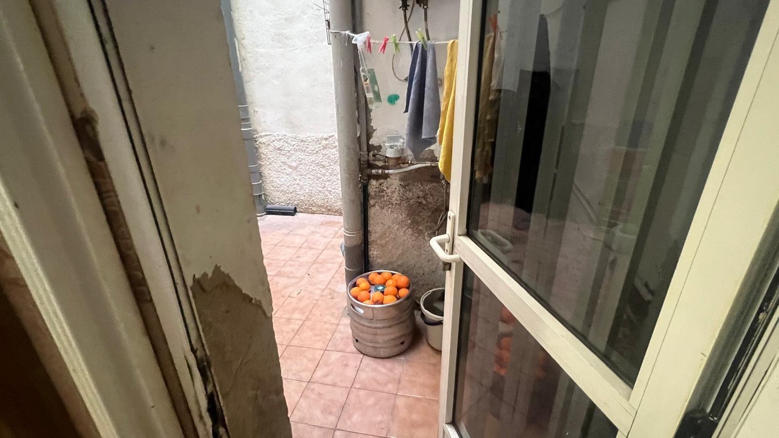 Commercial in Torrevieja - Caza De Casa