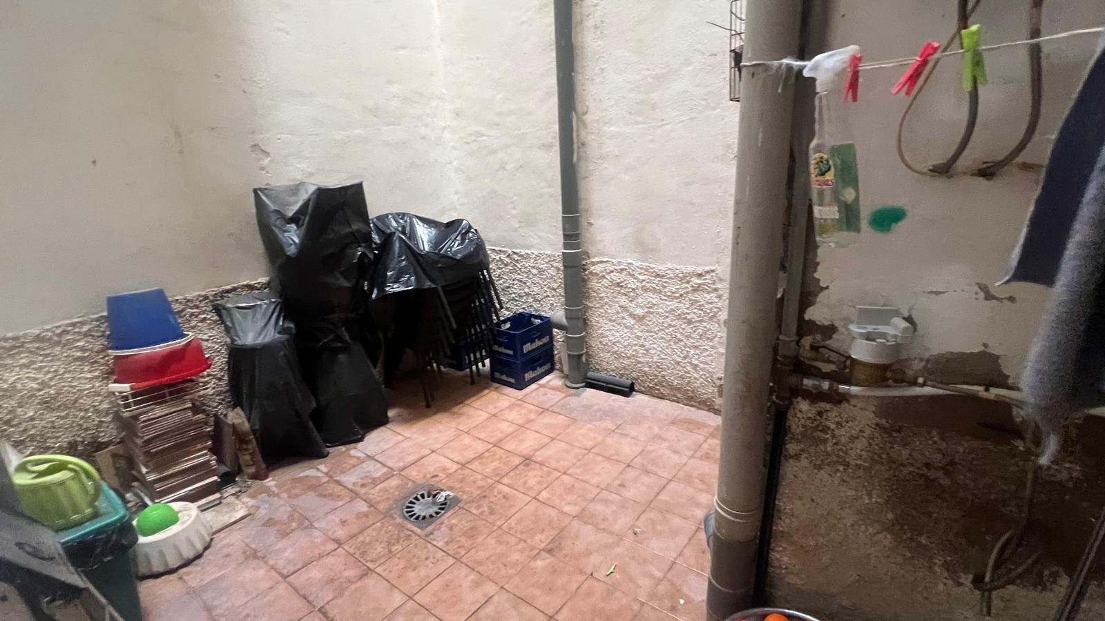Commercial in Torrevieja - Caza De Casa