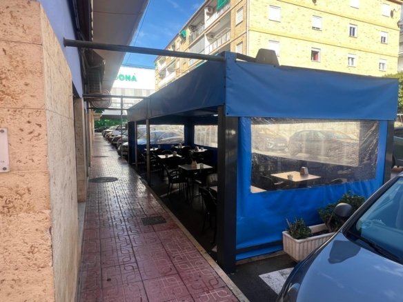Commercial in Torrevieja - Caza De Casa