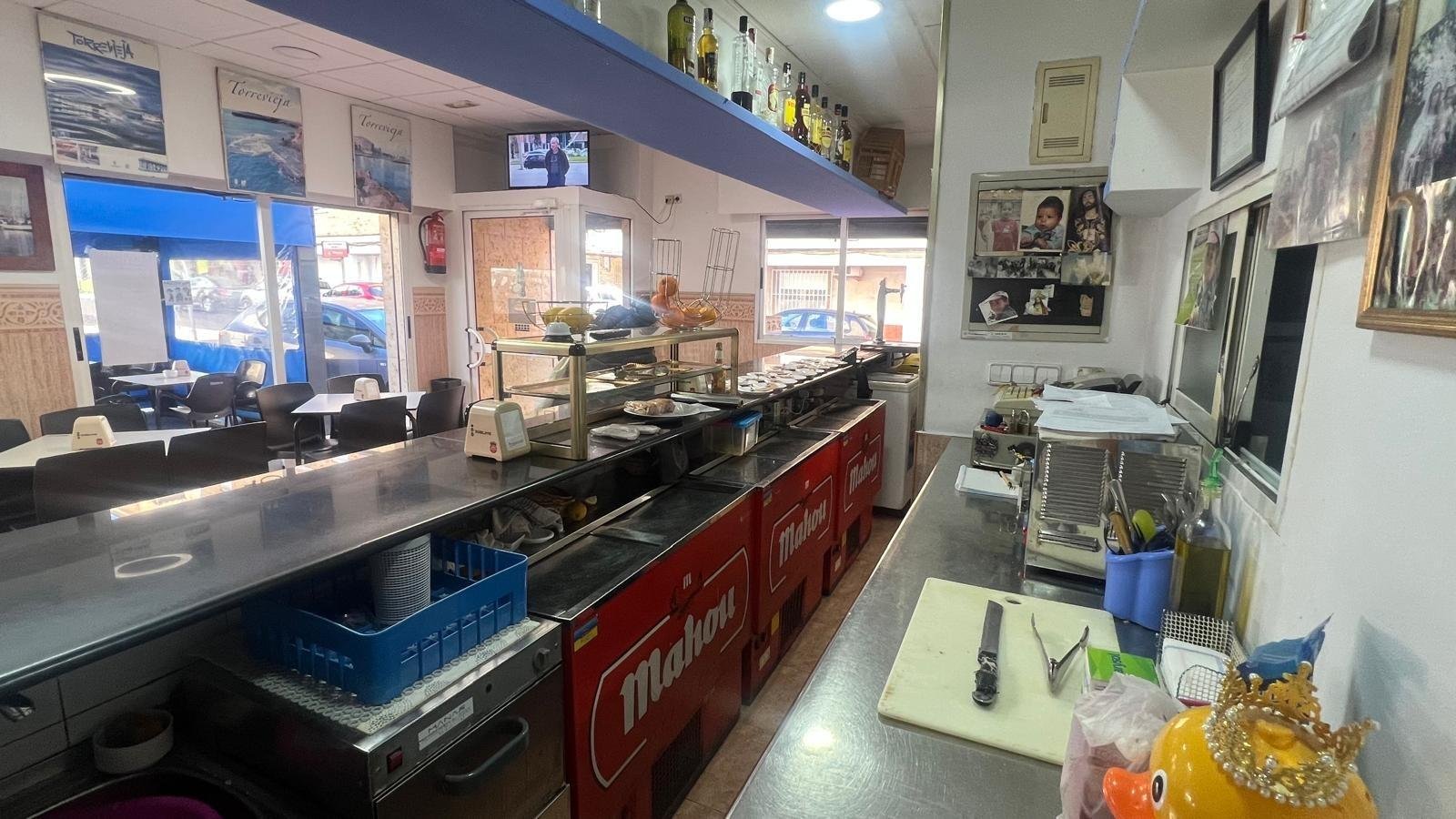 Commercial in Torrevieja - Caza De Casa
