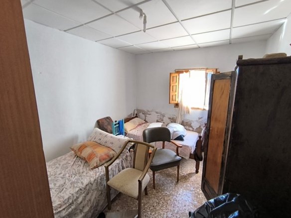 3 Bedroom 1 Bathroom Country House in Yecla - Caza De Casa