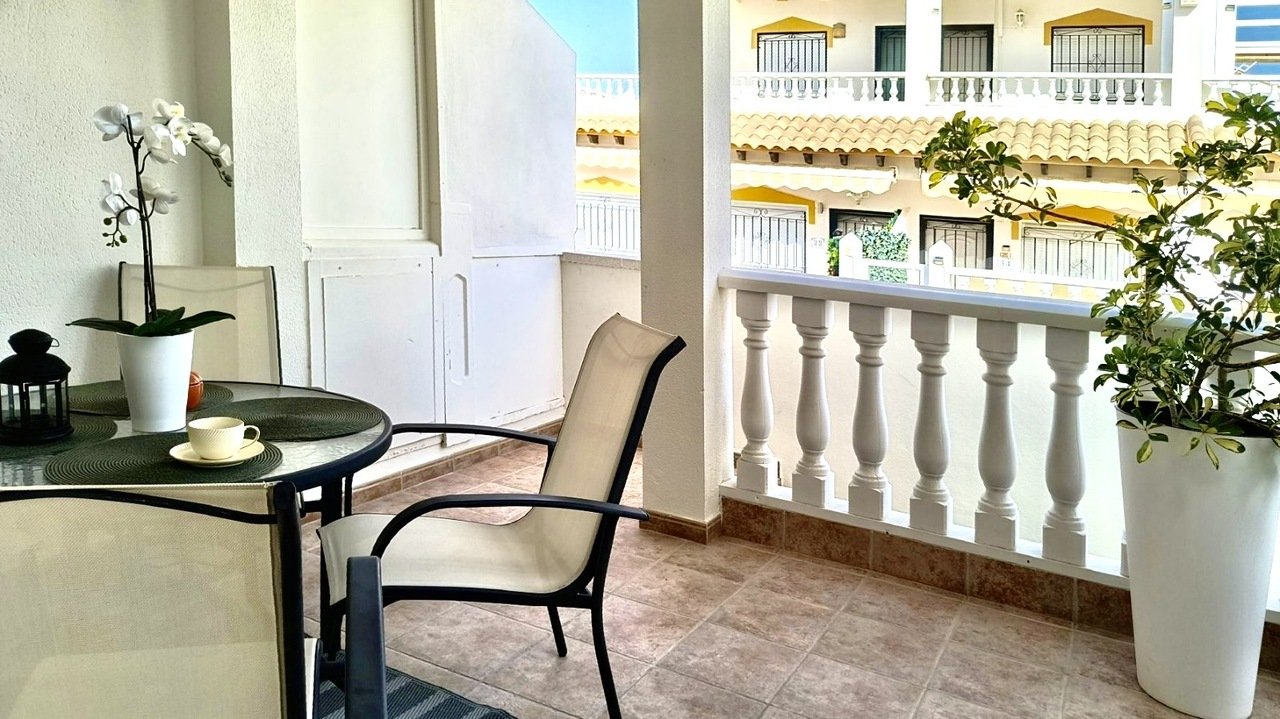 3 Bed 2 Bath Town House in Los Altos - Caza De Casa