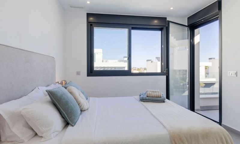 3 Bedroom 2 Bathroom Villa in Algorfa - Caza De Casa